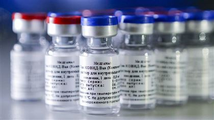 В РК официально зарегистрировали вакцину "Спутник V"