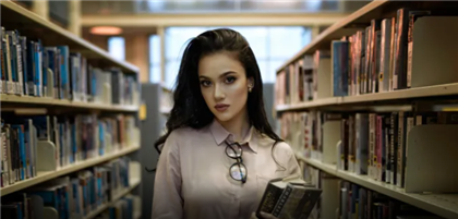 "Мы остались без внимания" - библиотекари Казахстана жалуются на низкую зарплату