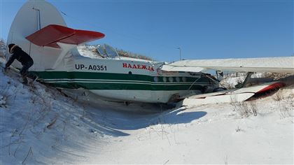 В Алматинской области самолет АН-2 совершил экстренную посадку