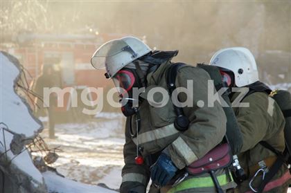Мужчина отравился угарным газом в Уральске