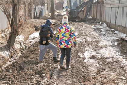 Почему жители района в Алматы боятся выходить на улицу, выпускать туда детей