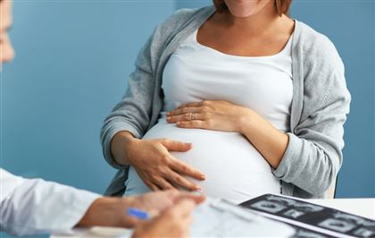 В Шымкенте брали деньги за постановку на учет с беременных женщин
