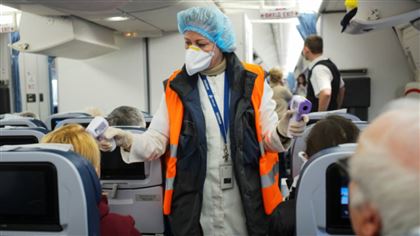 У четырех пассажиров, вернувшихся в Казахстан самолетом, выявлен COVID-19