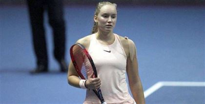 Теннисистка Елена Рыбакина отказалась продолжать игру прямо во время турнира