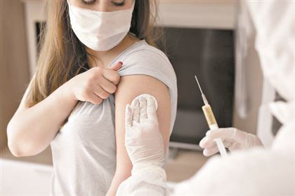Казахстанцы теперь вправе оформить больничный после вакцинации