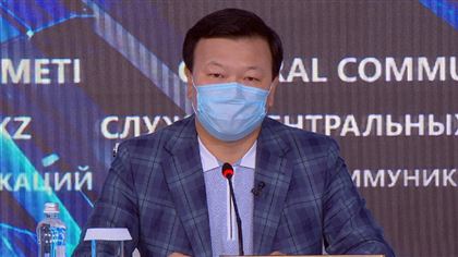 Глава Минздрава проверил пункты вакцинации в Алматы и Алматинской области