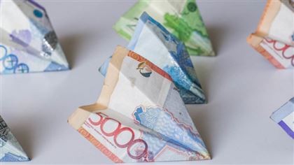 Казахстан потратил 35 миллиардов долларов на спасение экономики России от западных санкций: обзор казахскоязычной прессы (12-19 апреля)
