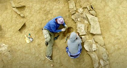 "Открытие перевернет историю":  уникальный город в Казахстане раскопали археологи