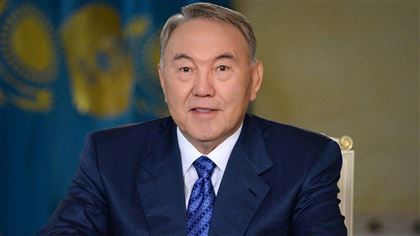 Нурсултан Назарбаев стал почетным председателем АНК