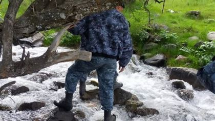 В горах Туркестанской области найдены тела пропавших туристов