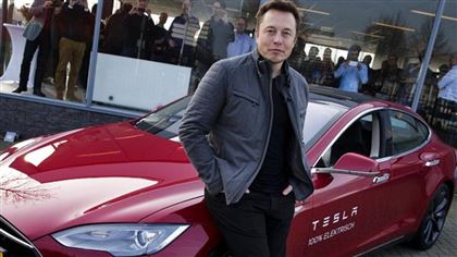Илон Маск презентовал самую быструю Tesla