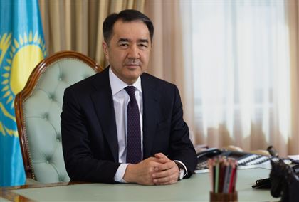 Сагинтаев поздравил медиков Алматы с профессиональным праздником