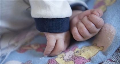 Граждане Узбекистана пытались продать новорожденного в Алматы
