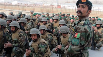 Более 1000 афганских военных отступили в Таджикистан после боя с талибами