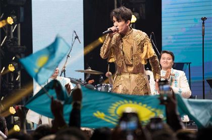Казахстанские политики, минкульт РК или продюсеры Китая: кто раскручивал и вкладывал деньги в Димаша Кудайбергена
