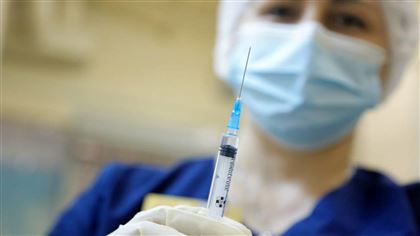 В Казахстане продлят сроки обязательной вакцинации 