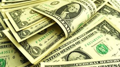 Доллар продолжает дешеветь в Казахстане