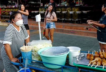 В Таиланде ввели запрет на публичные собрания из-за роста заболевания КВИ