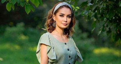 "Ванги мои" - беременная Сая Оразгалиева обратилась к подписчикам, которые утверждали, что у актрисы будет дочь