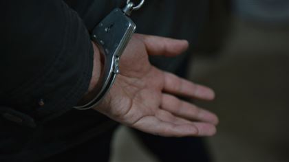 В Алматинской области во взятке в 14 миллионов тенге заподозрили чиновника