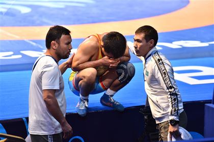 Казахстанский борец Данияр Кайсанов всухую проиграл в полуфинале Олимпиады-2020 россиянину