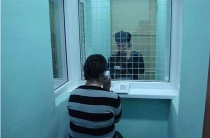 К заключенным больше не допускают посетителей в Казахстане