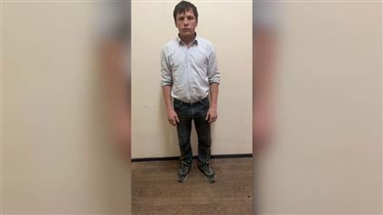 Заезжий грабитель попал в объективы видеокамер Алматы