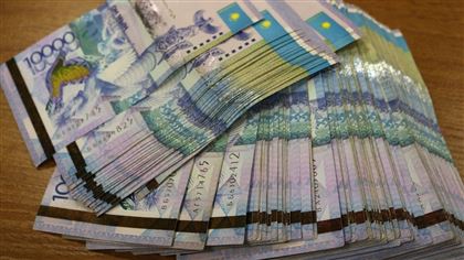 Мошенница в Атырау обманула тридцать пять человек на 29 миллионов тенге