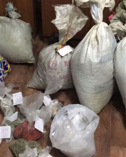 20 мешков "высушенной марихуаны" изъяли полицейские у жителя Алматинской области