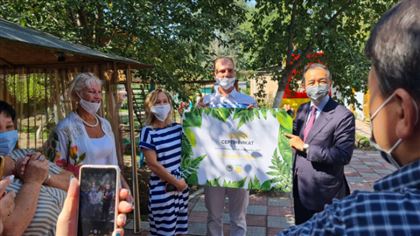 Жители дома в Алматы получили 5 миллионов тенге за озеленение