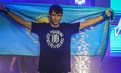 Казахстанец проиграл эквадорцу в бою за контракт с UFC