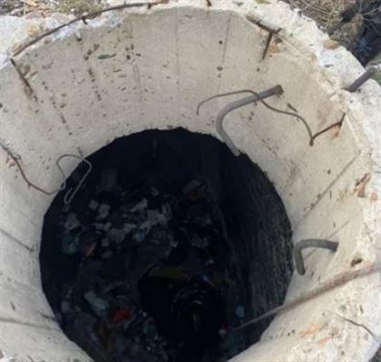 В Усть-Каменогорске девочка упала в яму