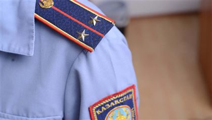 Полицейского из Алматы уволили по статье за пьянство и ругань, а он вернулся на работу через суд