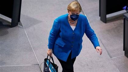 В Германии Меркель обвиняют в создании «теневой канцелярии» - СМИ