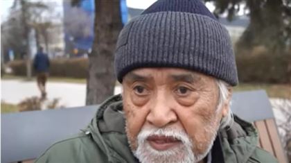 Әйгілі «Гүлдер» ансамблінің 82 жастағы әншісі далада қаңғып жүргенін айтты (Видео)