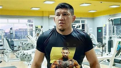 "Для нас ты чемпион" - Куат Хамитов поддержал казахстанца, который эпично проиграл в четвёртом бою в UFC