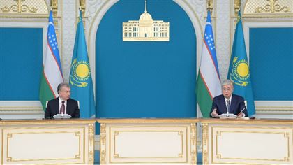 Президенты Казахстана и Узбекистана провели совместный брифинг для СМИ