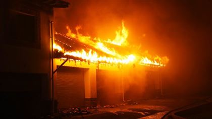 В США около тысячи домов уничтожены природными пожарами