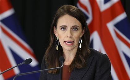 Премьер-министр Новой Зеландии отменила свою свадьбу в связи с распространением омикрон-штамма 