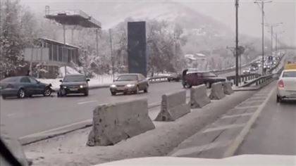 Полиция обратилась к алматинцам в связи с массовыми ДТП