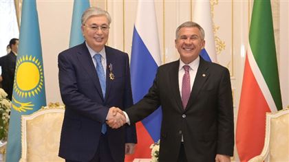 Президент Татарстана наградил Токаева орденом «Дуслык»