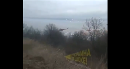 Страшные кадры стреляющих вертолётов в Киевской области появились в Сети