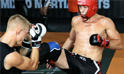 Дамир Исмагулов вызвал на бой экс-чемпиона UFC 