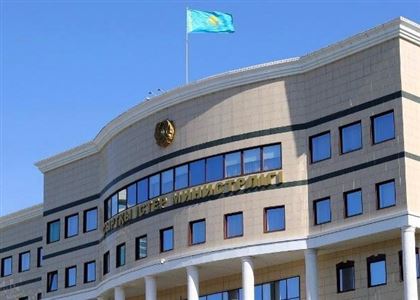 МИД Казахстана помог более чем 550 гражданам покинуть Украину
