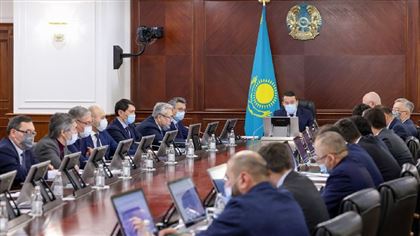 Правительство РК: Простоев казахстанских грузов на границах с  КНР и Беларусью нет 