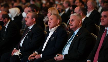Нурсултан Назарбаев принимает участие в дипломатическом форуме в Турции