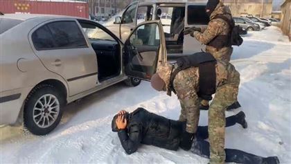 Группу вымогателей задержали полицейские Усть-Каменогорска