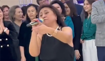 "Не зовите на той, если там не будет подобного" - женщина, прочитавшая рэп на тое, восхитила казахстанцев 