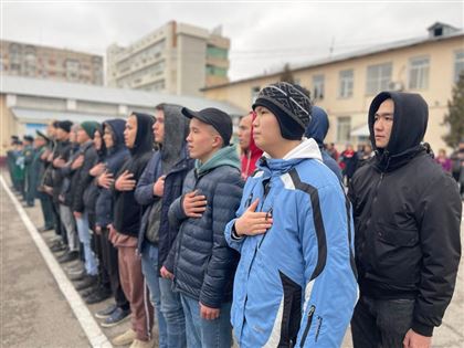 Алматинские призывники отправились в воинские части