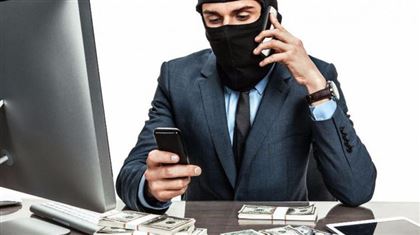 Полтора миллиона тенге украл мошенник у жительницы Актюбинской области, назвавшись менеджером банка  